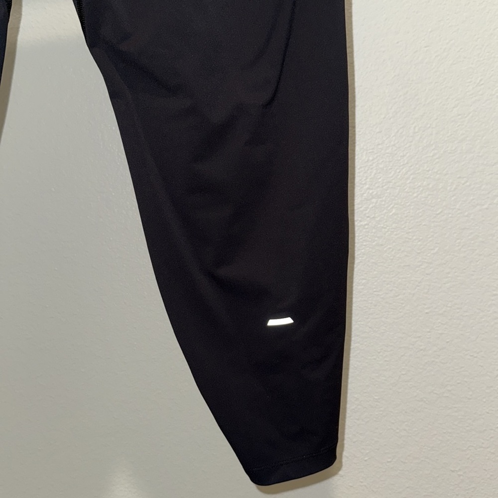 REI CoOp Women’s Athletic Pants - Picture 8 of 8